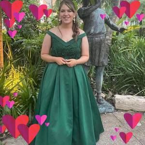 Meet your Posher, Alexis